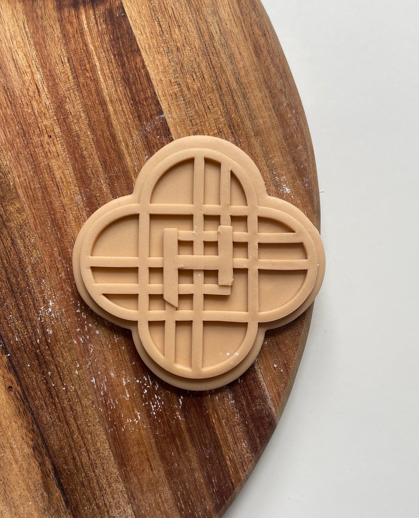 Kpop H Logo | Embosser / Debosser And Cutter Set