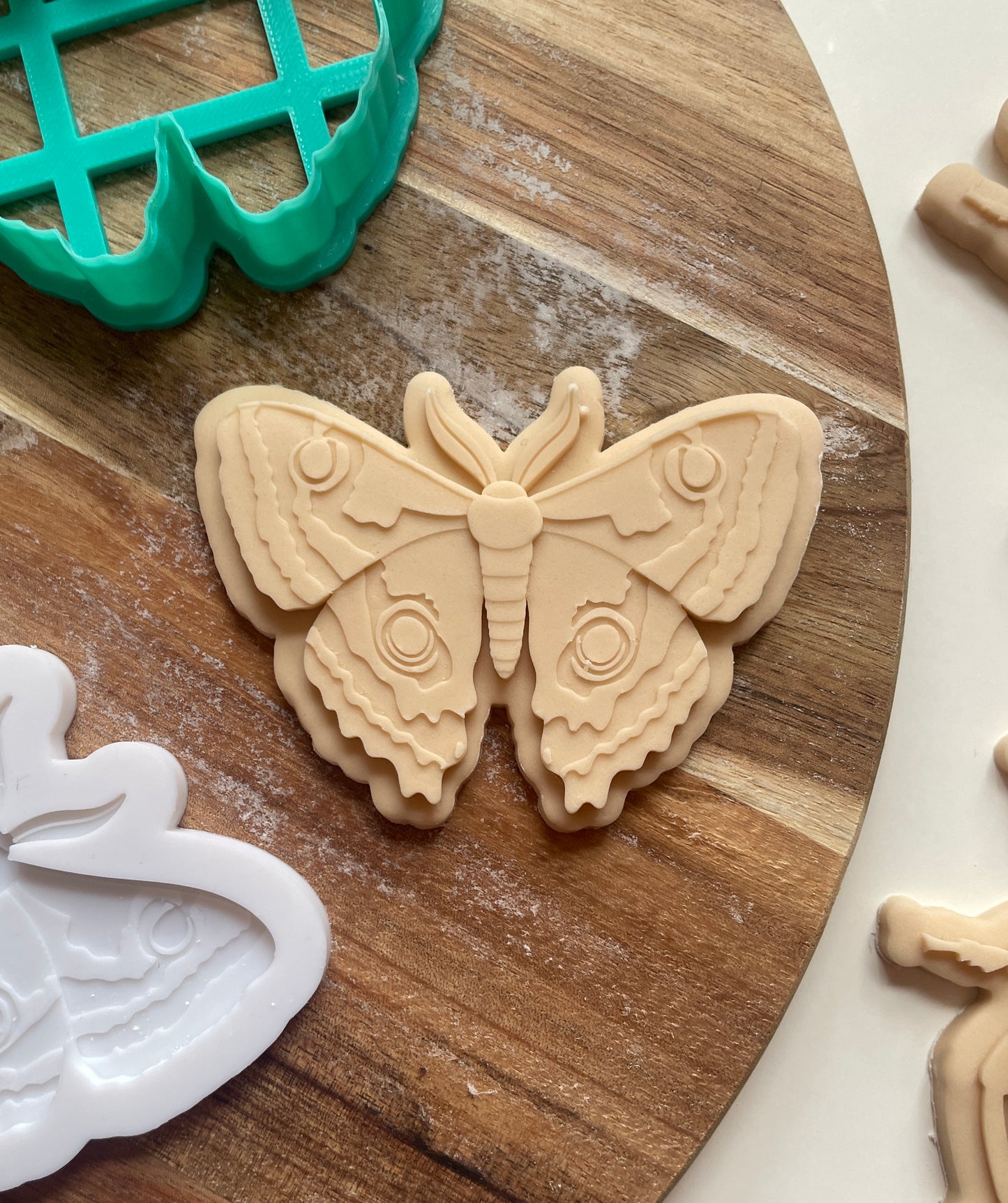 Beetle | Embosser / Debosser And Cutter Set