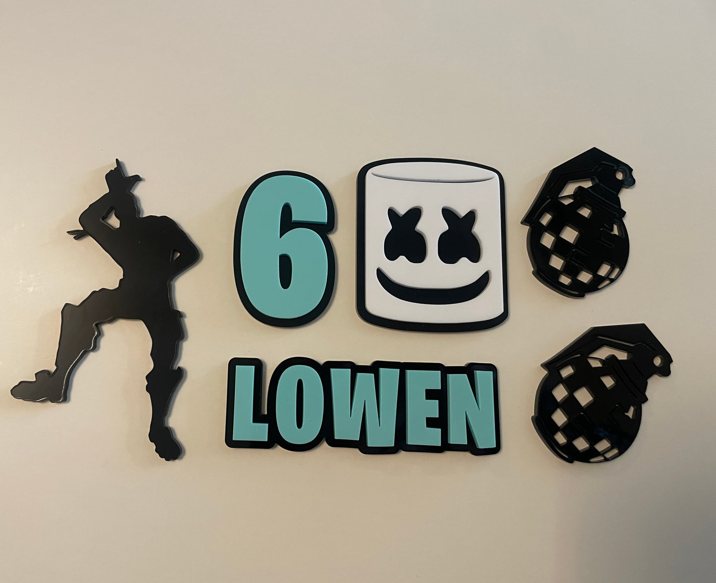Fortnite Theme Cake Charm Set