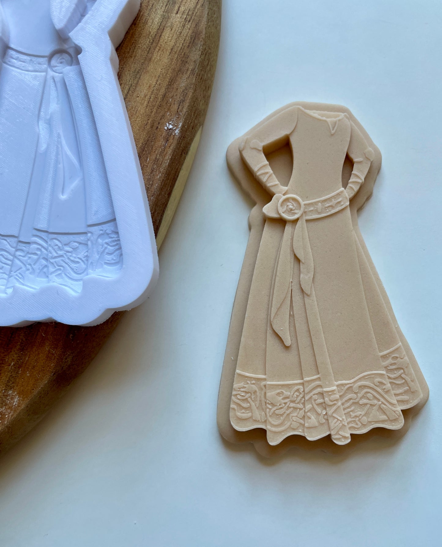 Brave Princess Dress | Embosser / Debosser And Cutter Set