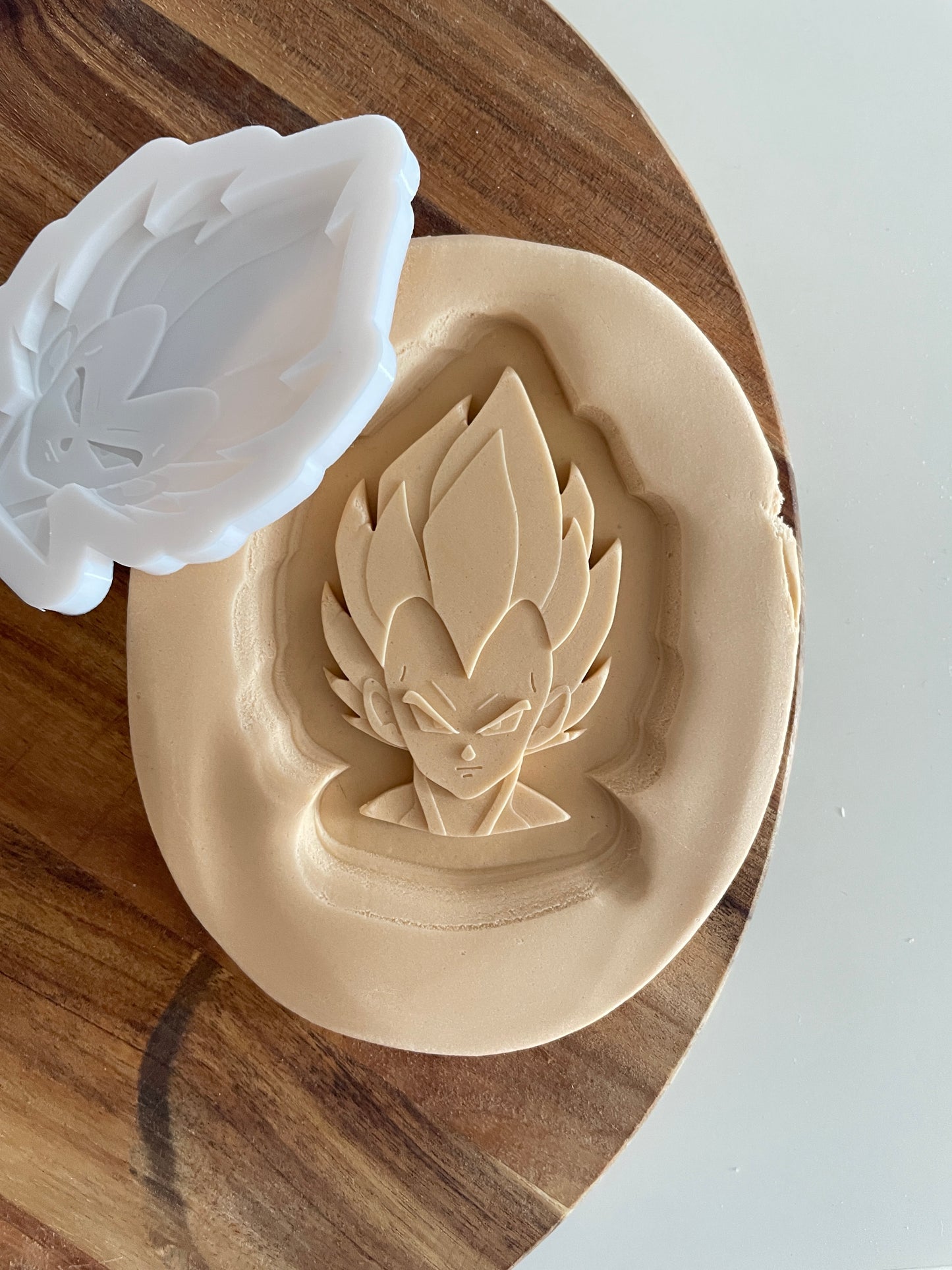 Vegeta | Embosser / Debosser And Cutter Set