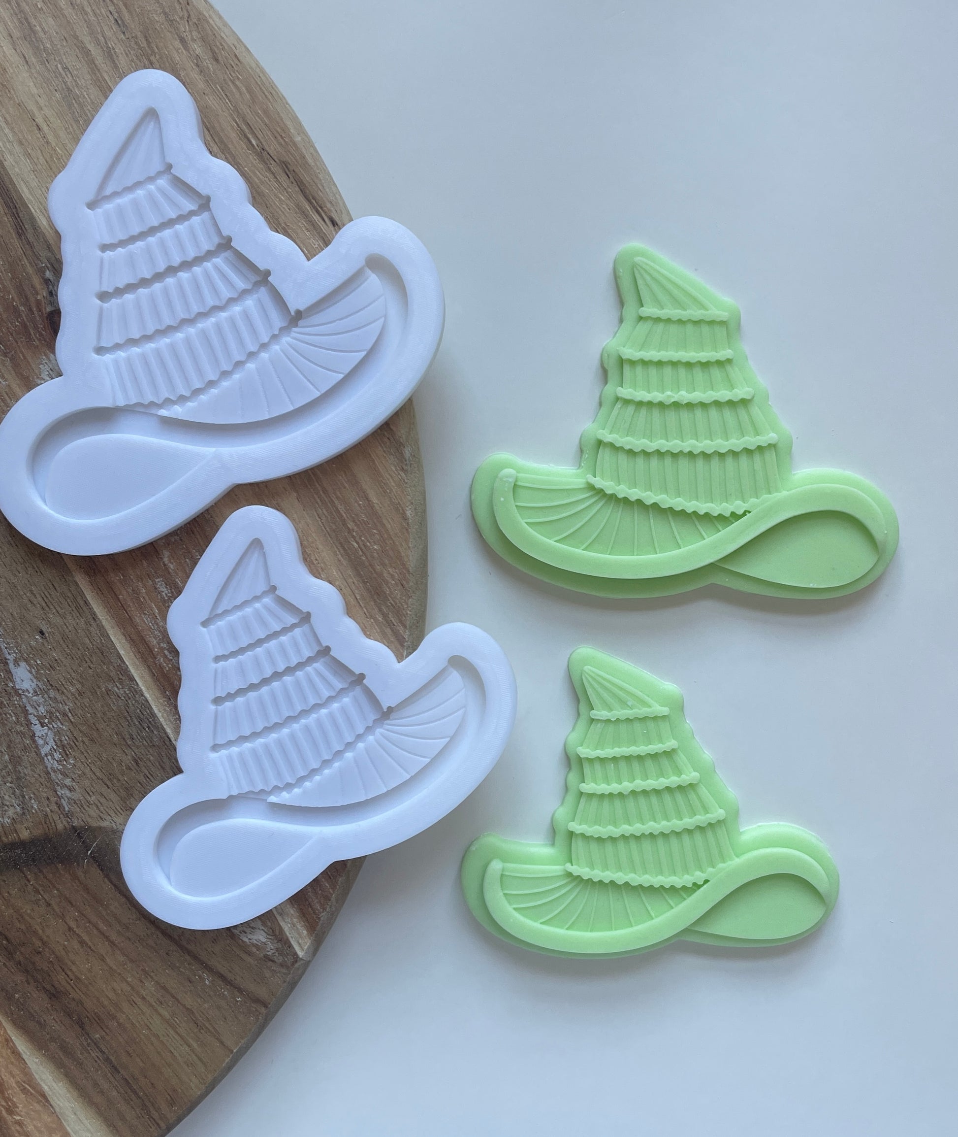 Wicked elphaba witch hat debosser Embosser and cutter set 