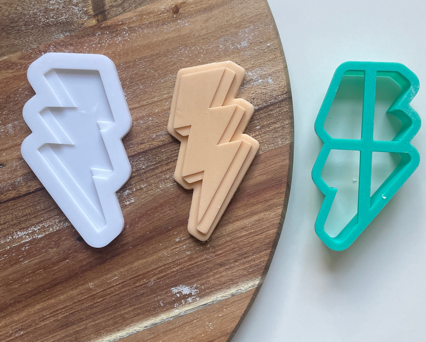 Lightning Bolt 3D | Embosser / Debosser And Cutter Set