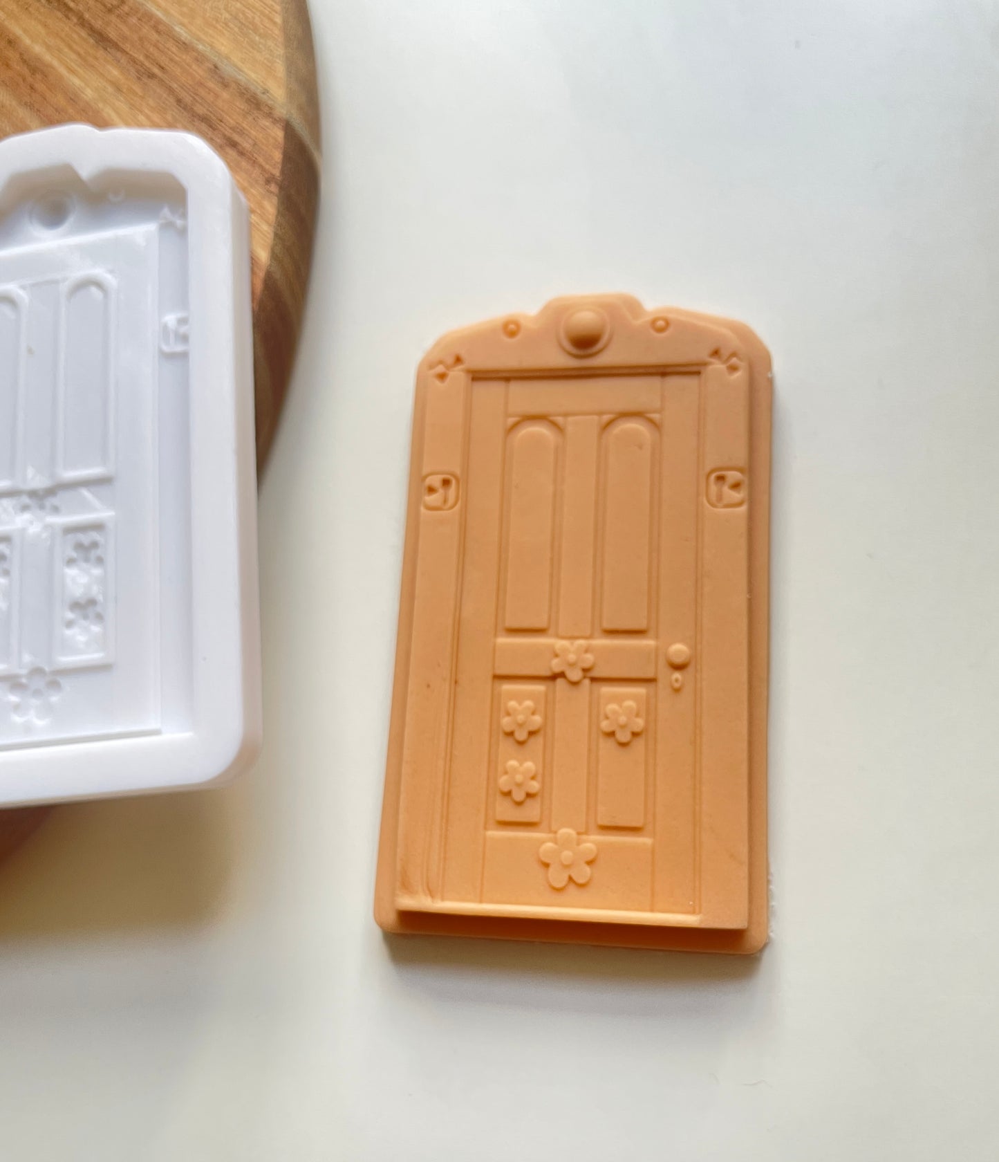 Boo’s Door | Embosser / Debosser And Cutter