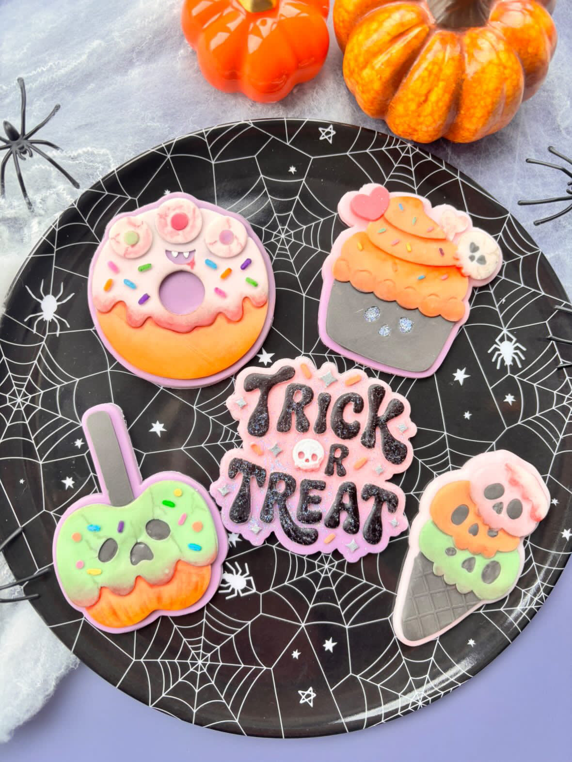 Skull Candy  | Embosser / Debosser And Cutter Set