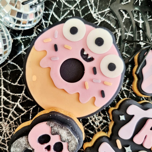Monster Donut  | Embosser / Debosser And Cutter Set