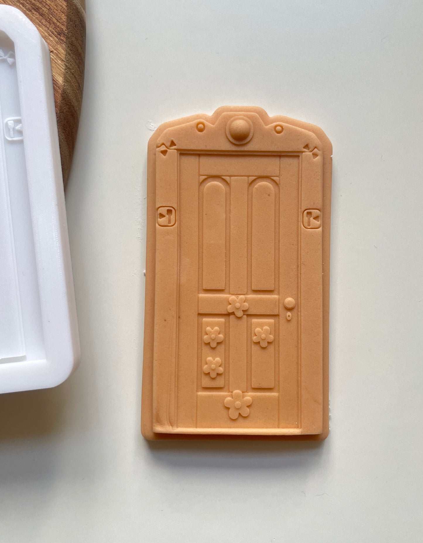 Boo’s Door | Embosser / Debosser And Cutter