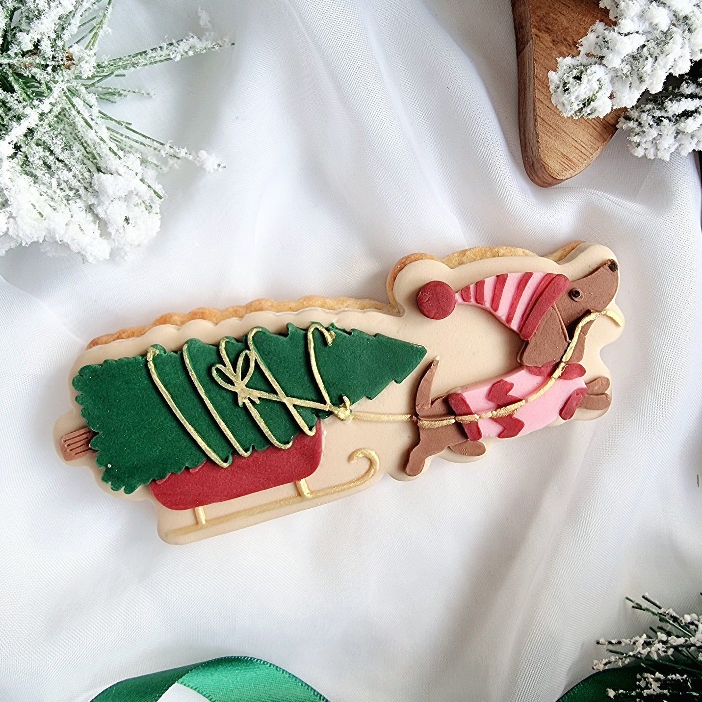 Dachshund Through The Snow  | Embosser / Debosser And Cutter Set (Copy)