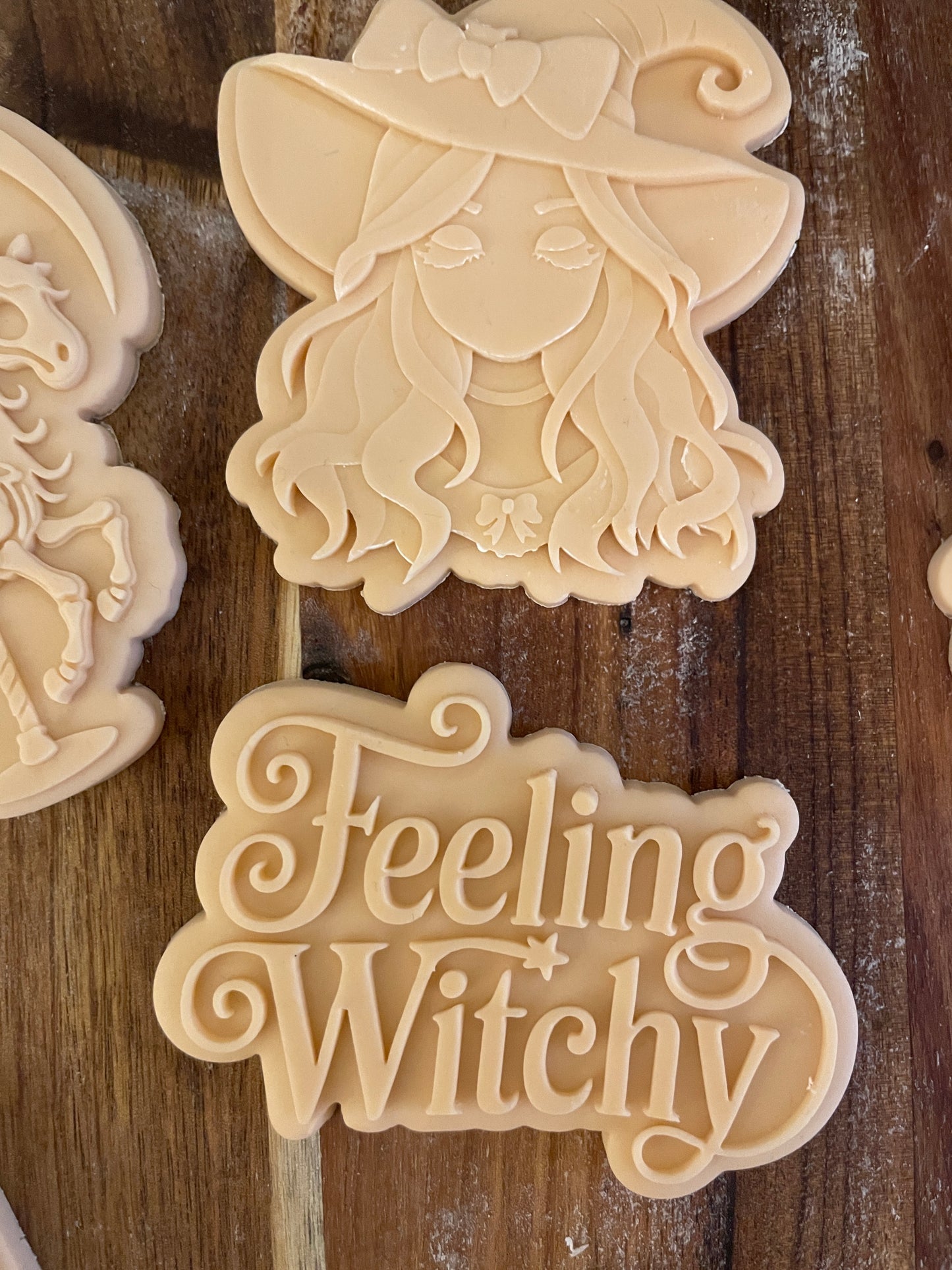 Pretty Whimsical Witch | Embosser / Debosser and Cutter Set