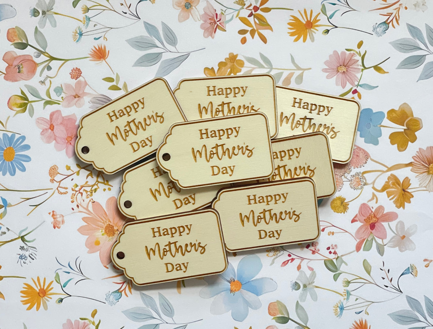 Mother’s Day gift tags. Cake tags.  Father’s Day. Wooden tags. Traditional tags. Present tags. Cupcake tags. Father’s Day gift ideas.
