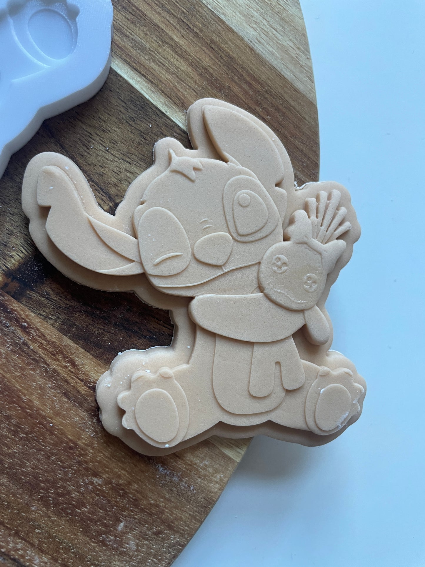 Scrump And Stitch | Embosser / Debosser And Cutter Set