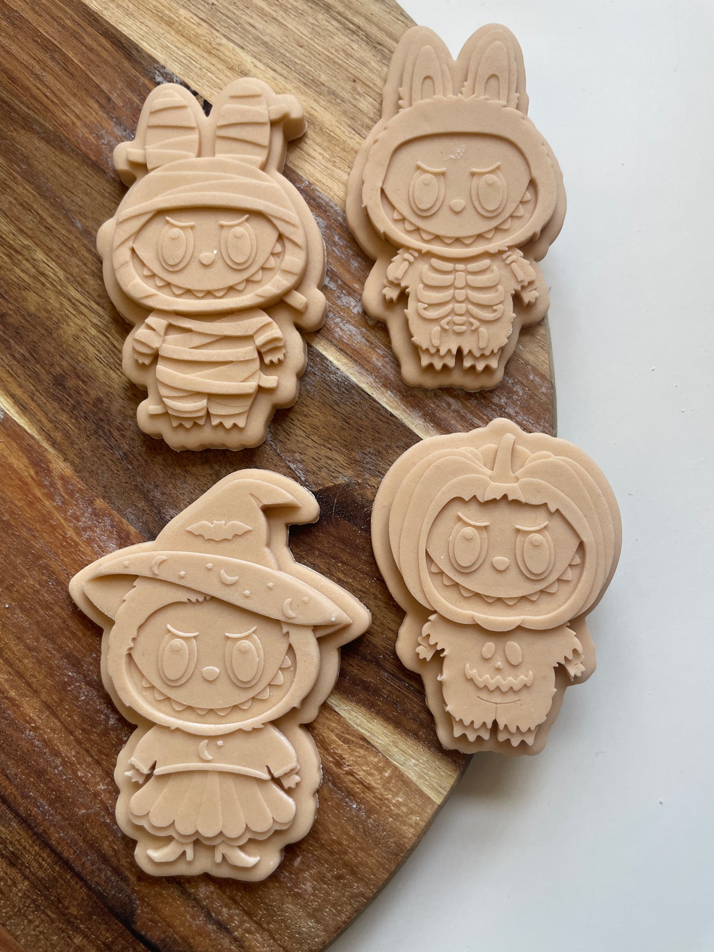Mummy  Lab Monster | Embosser / Debosser and Cutter Set