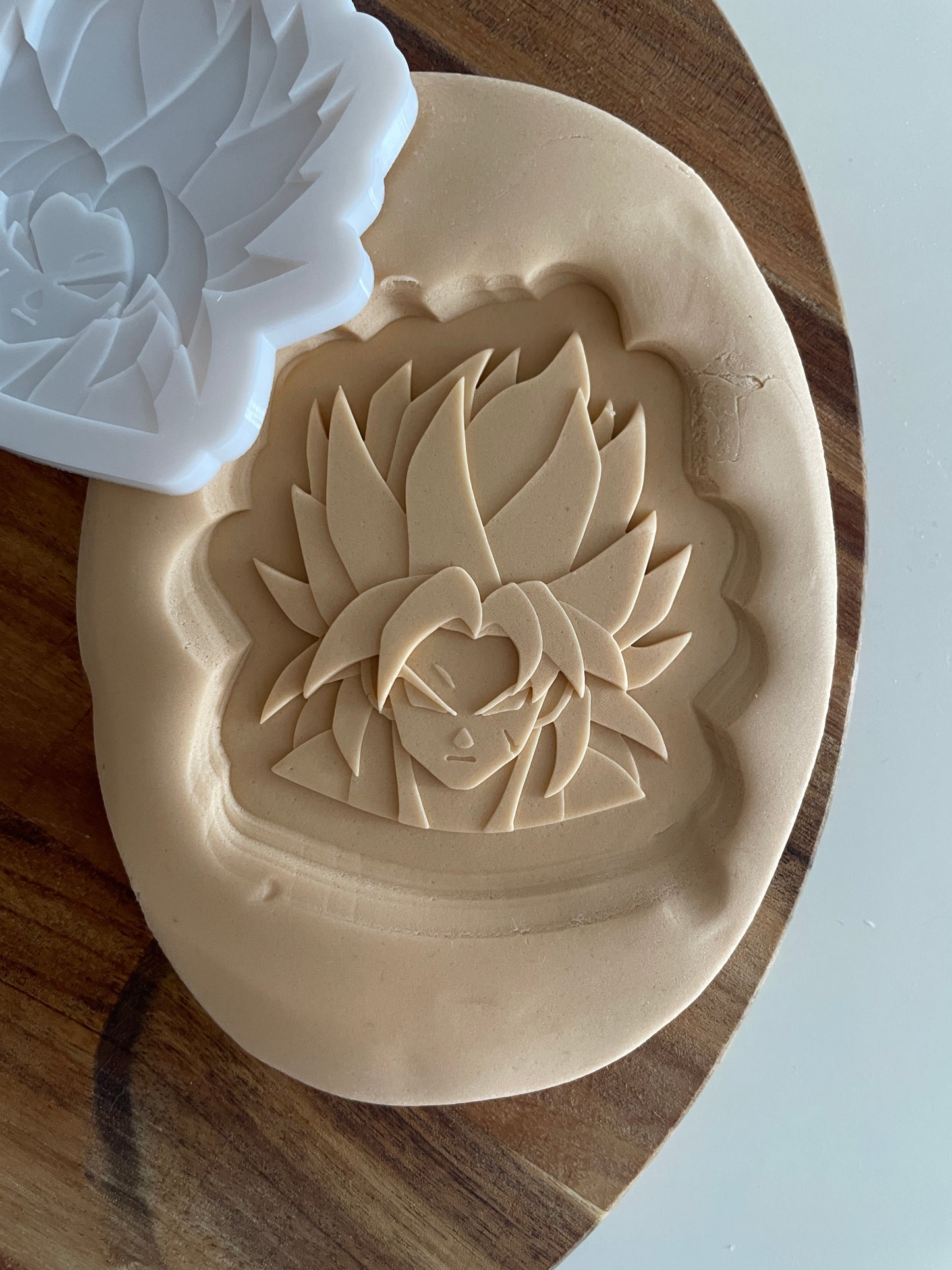 Broly | Embosser / Debosser And Cutter Set