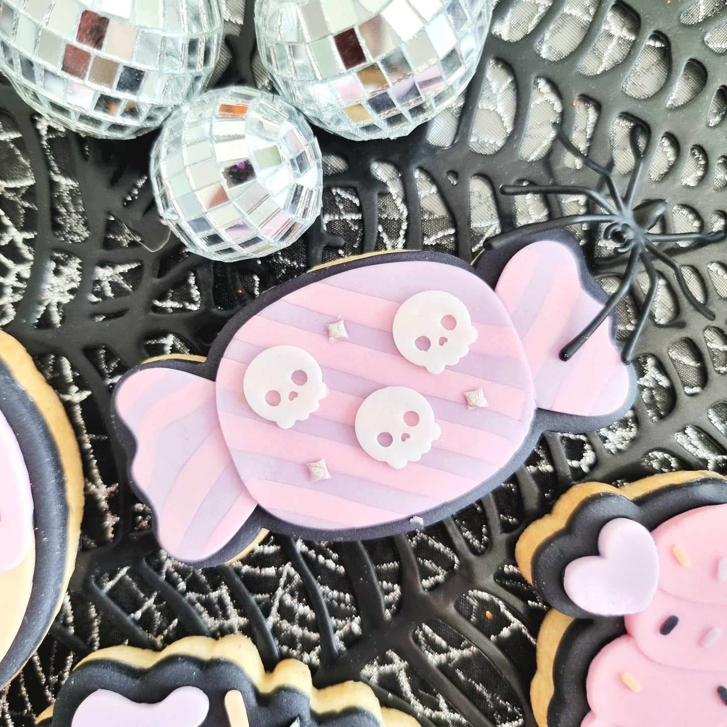 Spooky Toffee Apple | Embosser / Debosser And Cutter Set