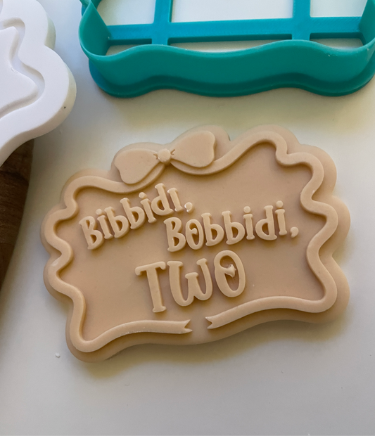 Bibbidi Bobbidi Two With Bow Border | Embosser / Debosser And Cutter Set