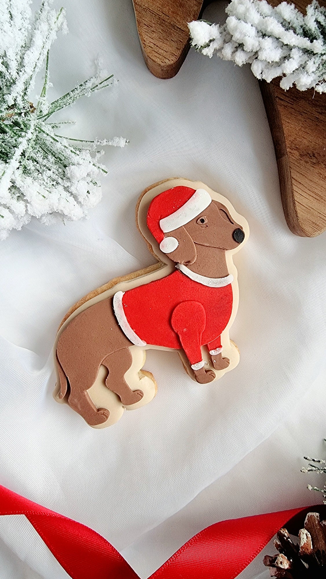 Christmas Santa  Dachshund  | Embosser / Debosser And Cutter Set