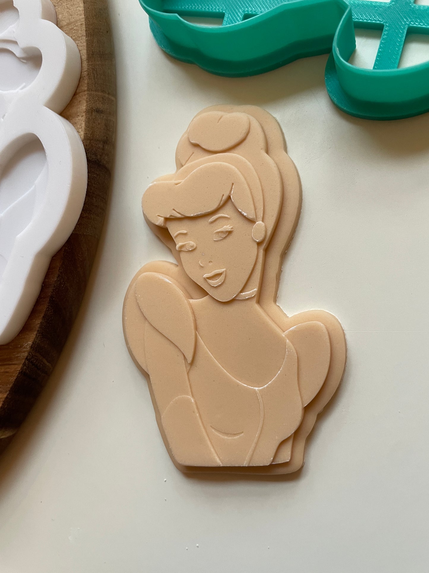 Cinderella | Embosser / Debosser And Cutter Set