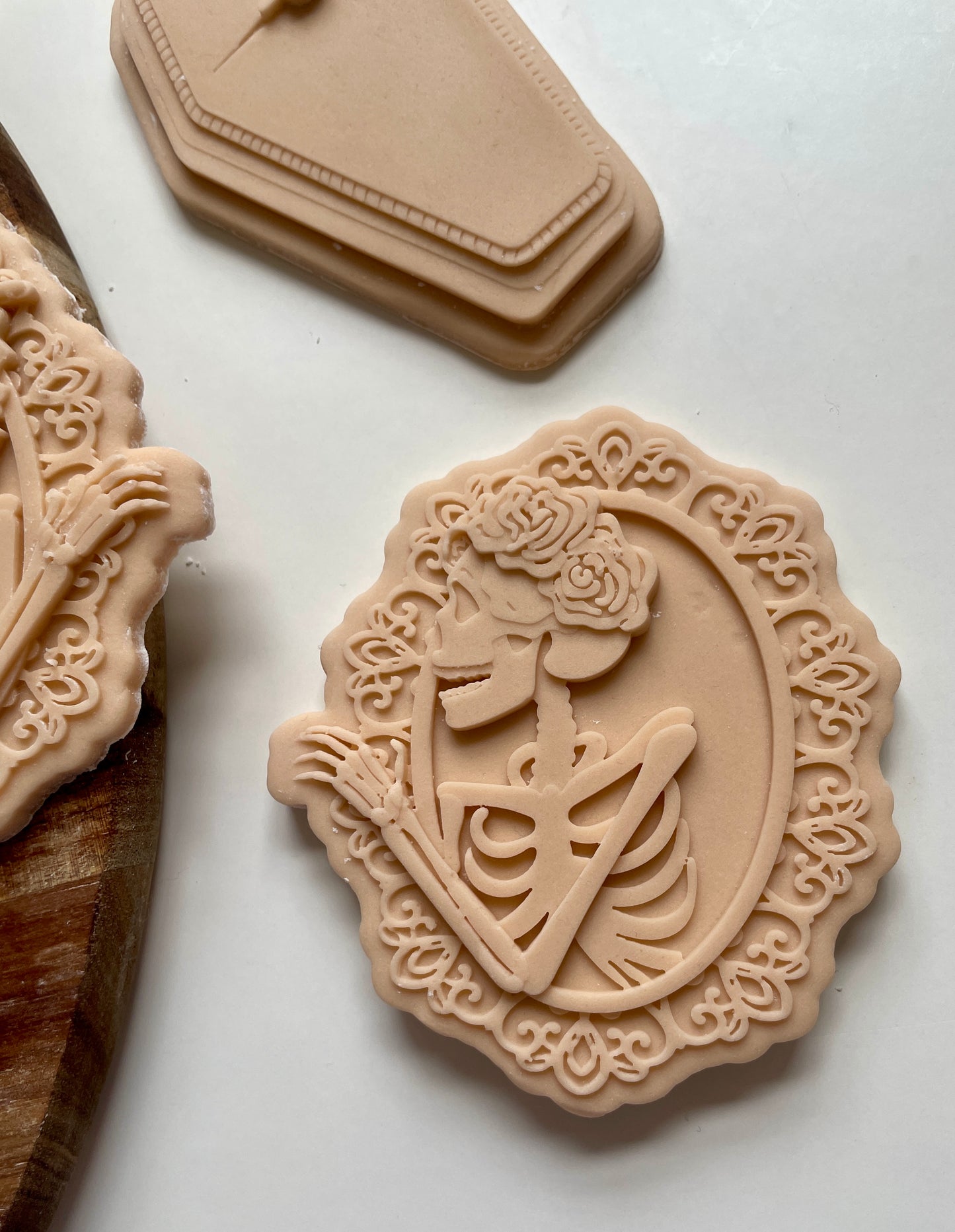 Skeleton Bride And Groom. RIP To The Miss. | Embosser / Debosser And Cutter Set.