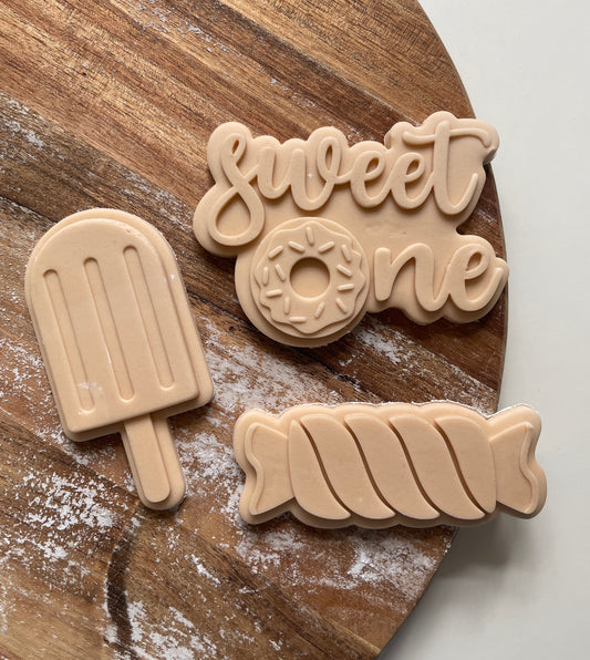 Sweet One | Embosser / Debosser And Cutter Set.