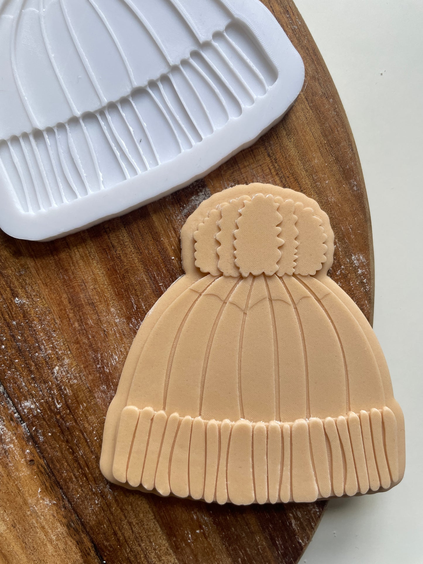 Christmas Winter Snow Hat | Embosser / Debosser And Cutter Set
