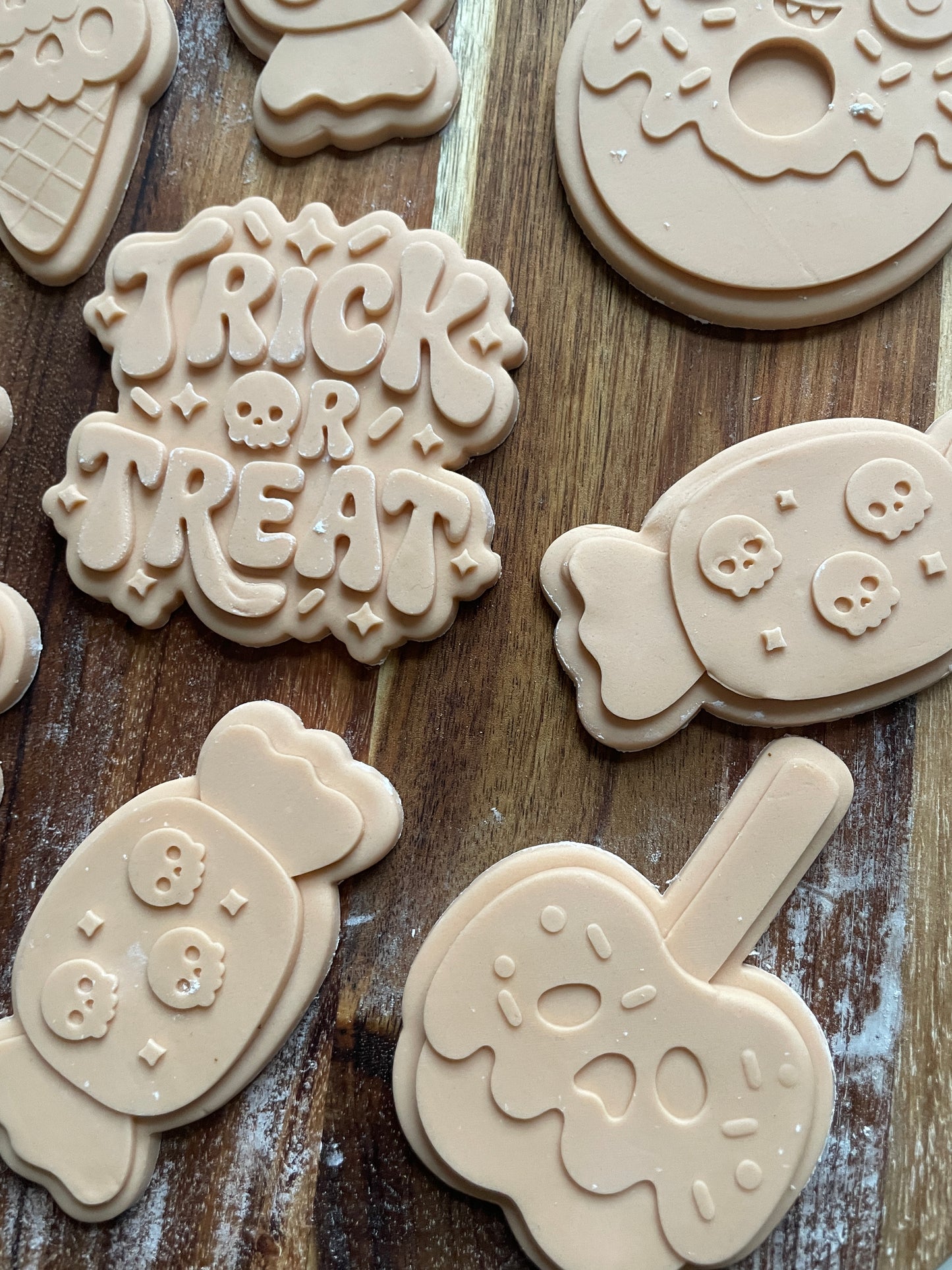 Trick Or Treat | Embosser / Debosser And Cutter Set