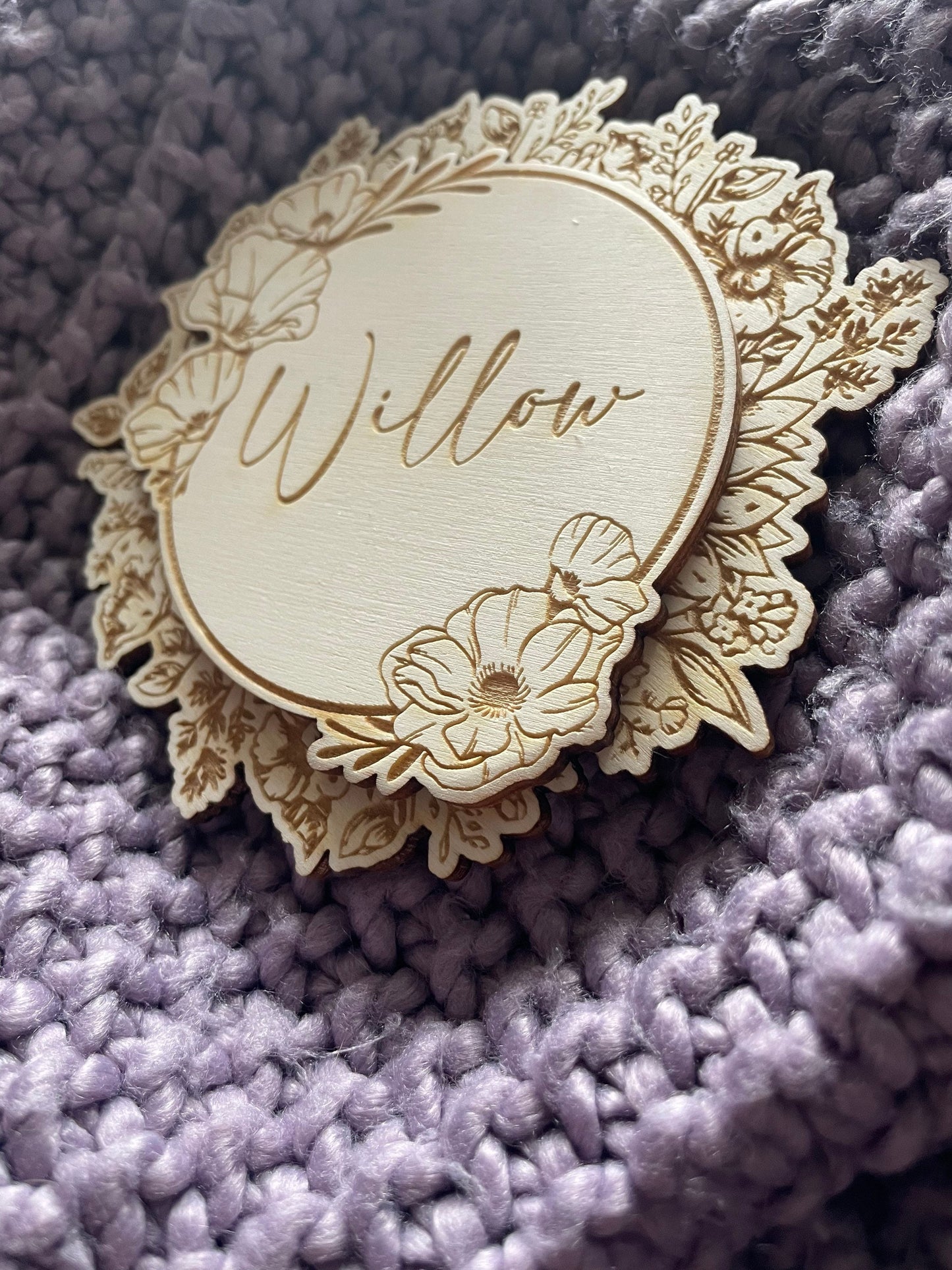 Baby name announcement disc. Baby reveal prop. Announcement sign. Wooden name disc. Milestone discs. Flower theme nursery. Wall decor.