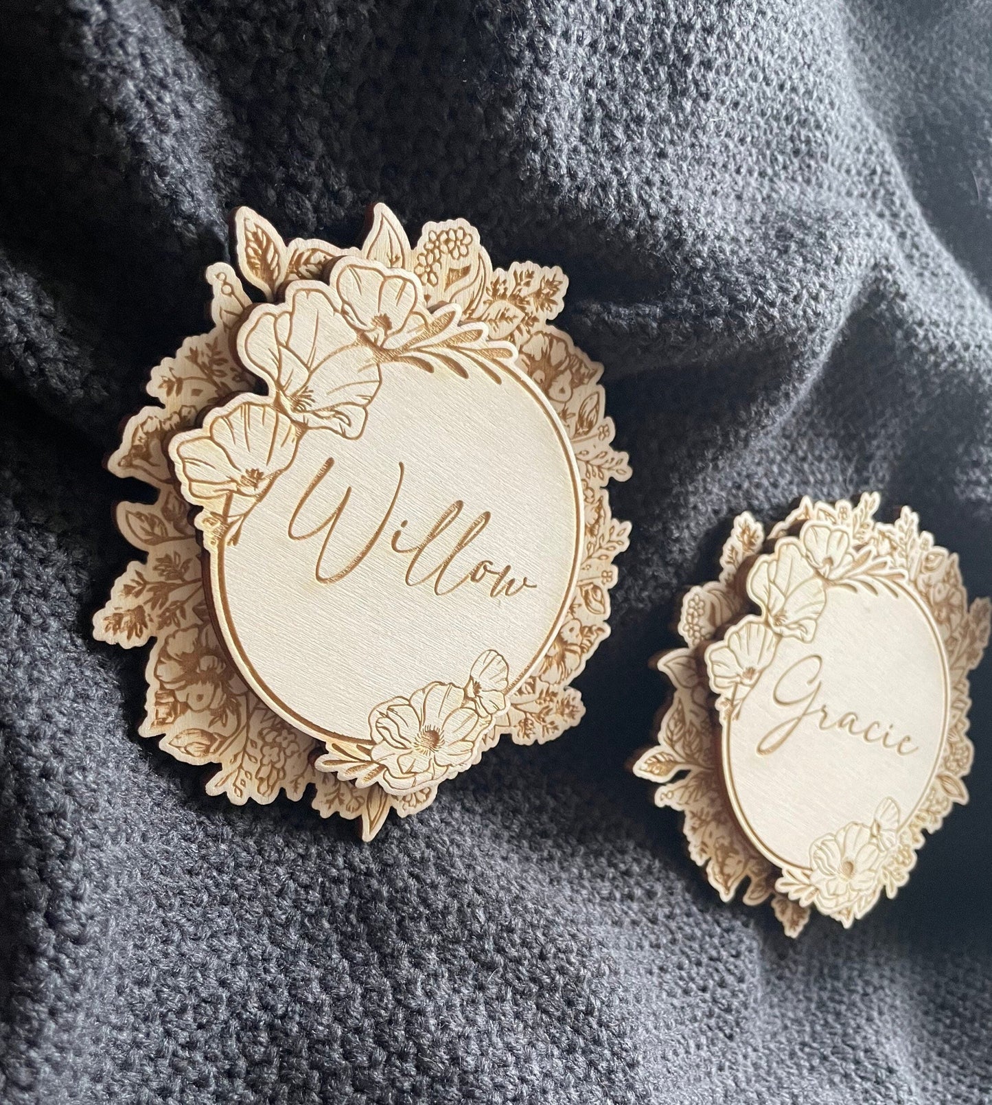 Baby name announcement disc. Baby reveal prop. Announcement sign. Wooden name disc. Milestone discs. Flower theme nursery. Wall decor.