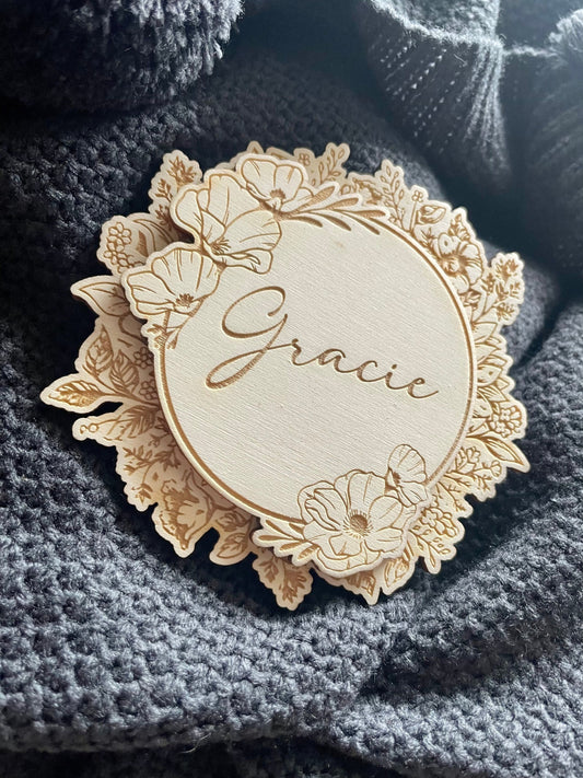 Baby name announcement disc. Baby reveal prop. Announcement sign. Wooden name disc. Milestone discs. Flower theme nursery. Wall decor.