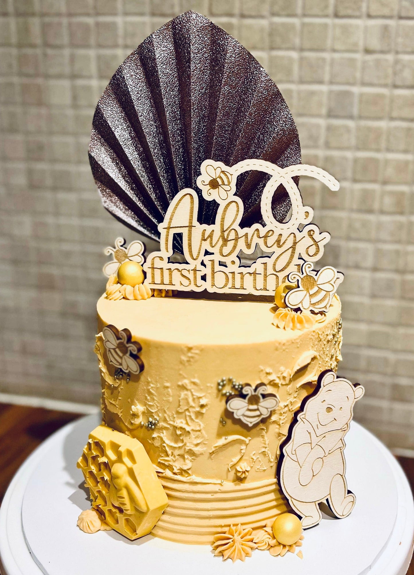 Wooden Winnie the Pooh Bear themed cake topper/charm set. Personalise with name /birthday / christening / baby shower. topper set.