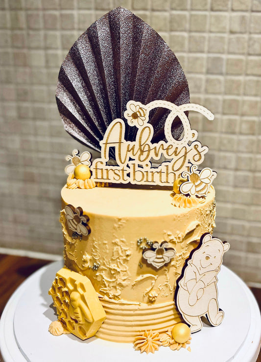 Wooden Winnie the Pooh Bear themed cake topper/charm set. Personalise with name /birthday / christening / baby shower. topper set.