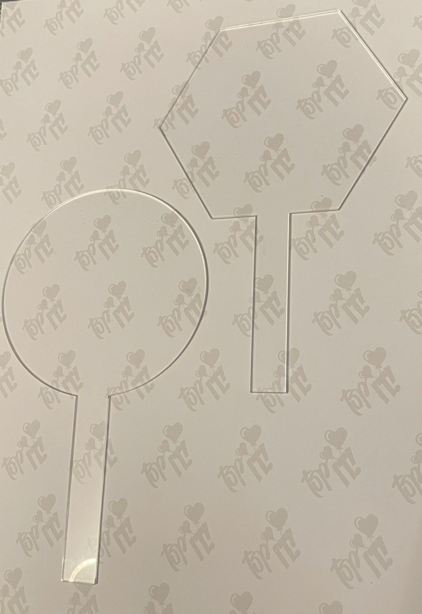 Blank acrylic cake toppers / paddles / signs. Craft blanks. 6 inch Clear acrylic circle cake topper. Acrylic blanks.Plain cake topper. 3mm.