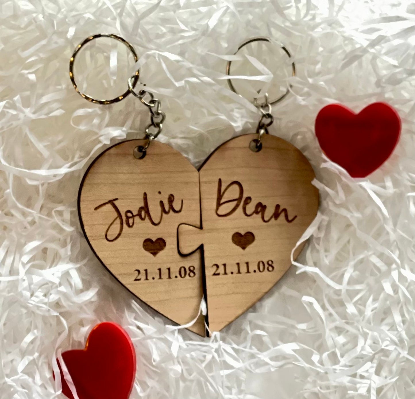 Personalised Couple keyrings. Wooden heart keyrings. Puzzle piece. Couple Gifts. Interlocking Heart Wooden Keyring. name and date .