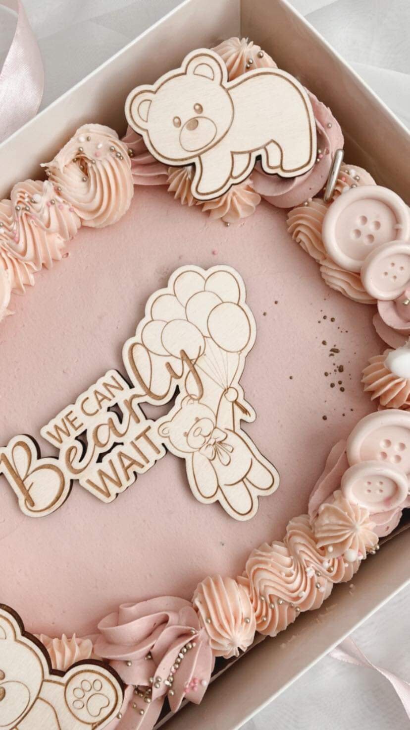 We can bearly wait cake topper. Wooden baby shower cake topper. Cake sheet topper set. Bear theme toppers. Wooden bear decoration.