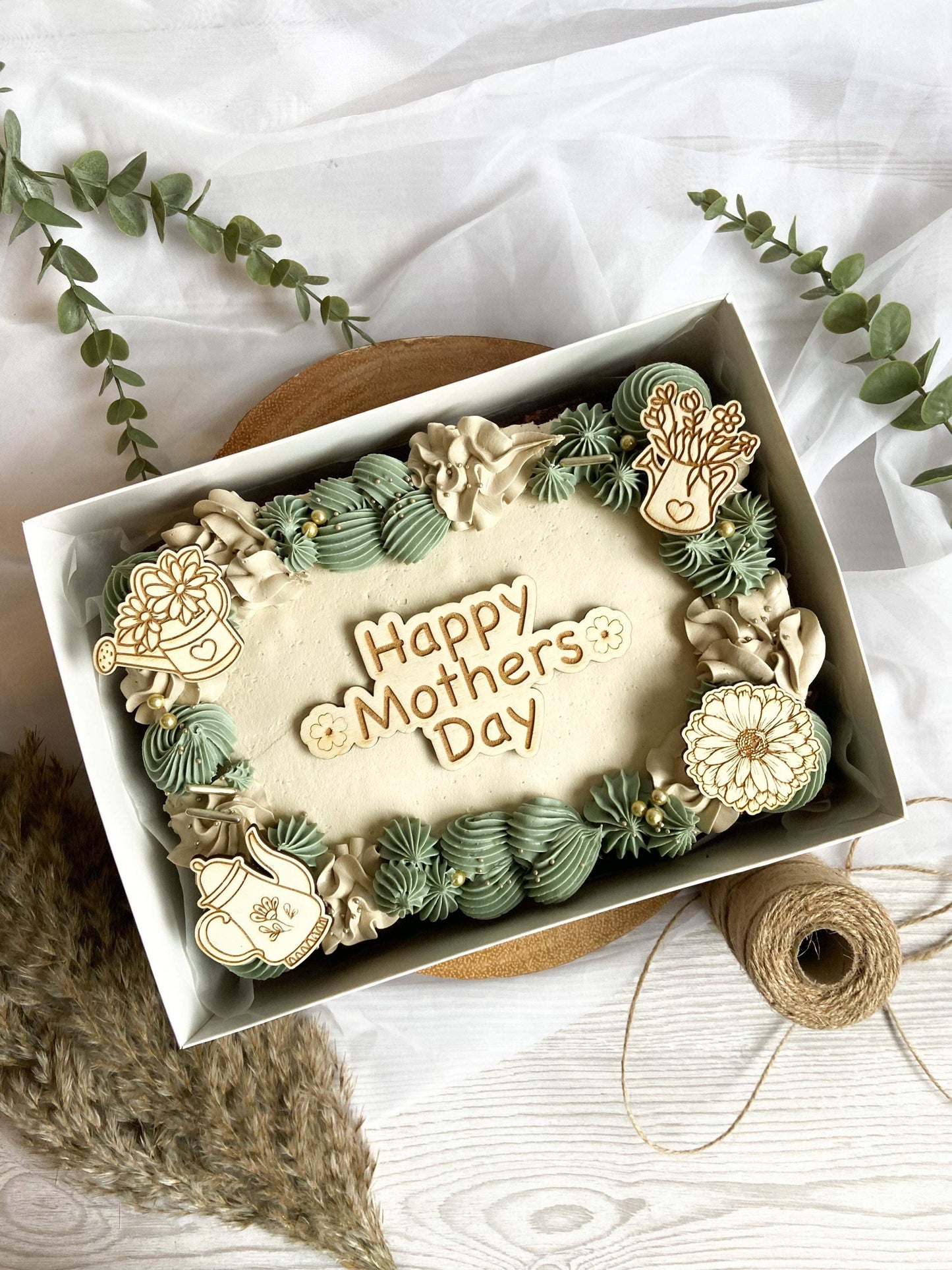 Mother’s Day sheet cake charm set. Floral design charm.  Flower garden cake toppers. Happy Mother’s Day charm set. Tray cake.