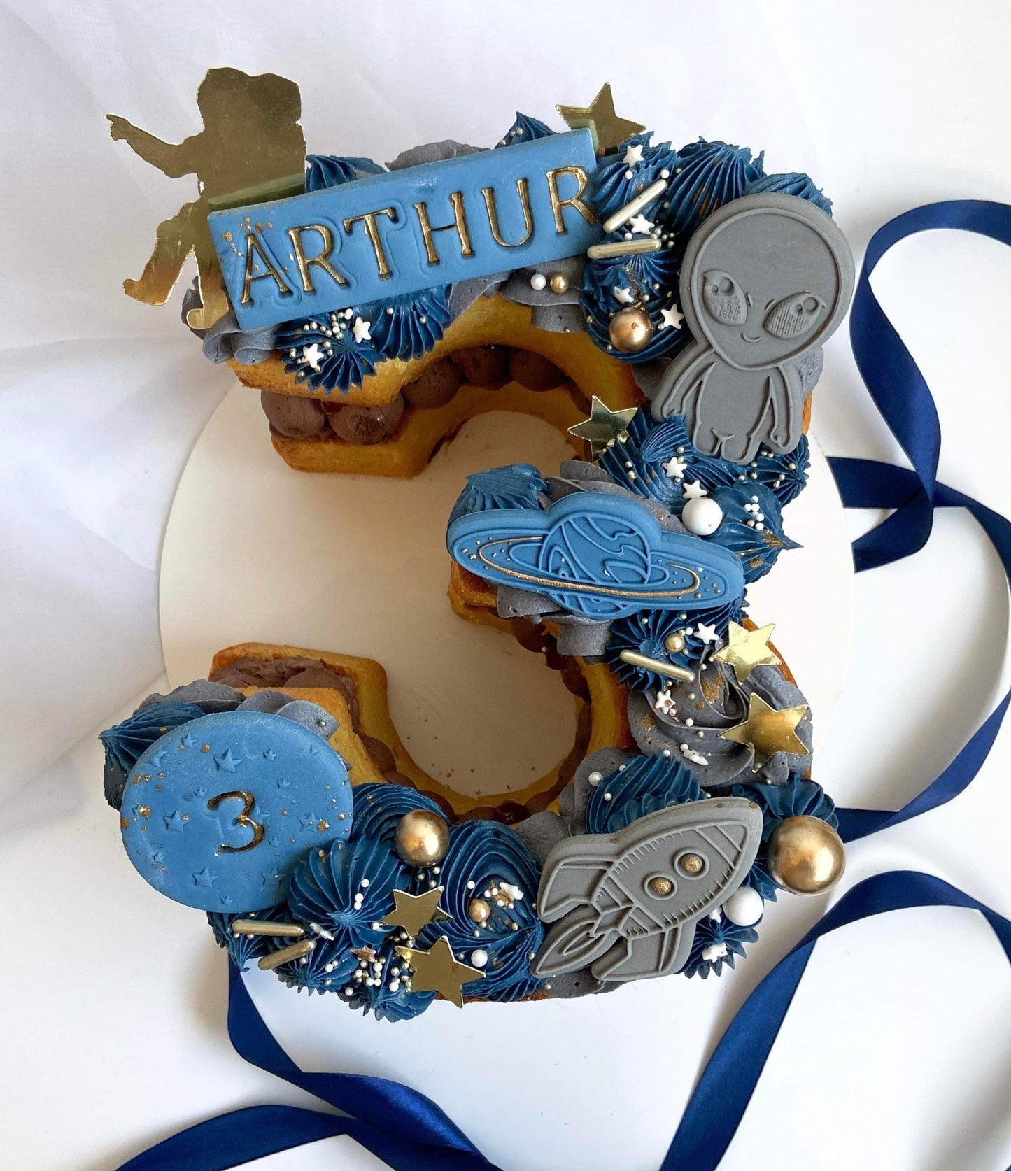 Space / planet theme Debossers and cookie cutters. Alien, planet, rocket and star debossers
