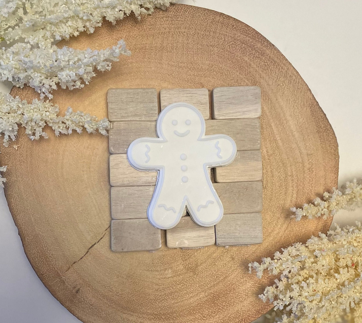 Gingerbread Man | Debosser / Embosser And Cutter Set