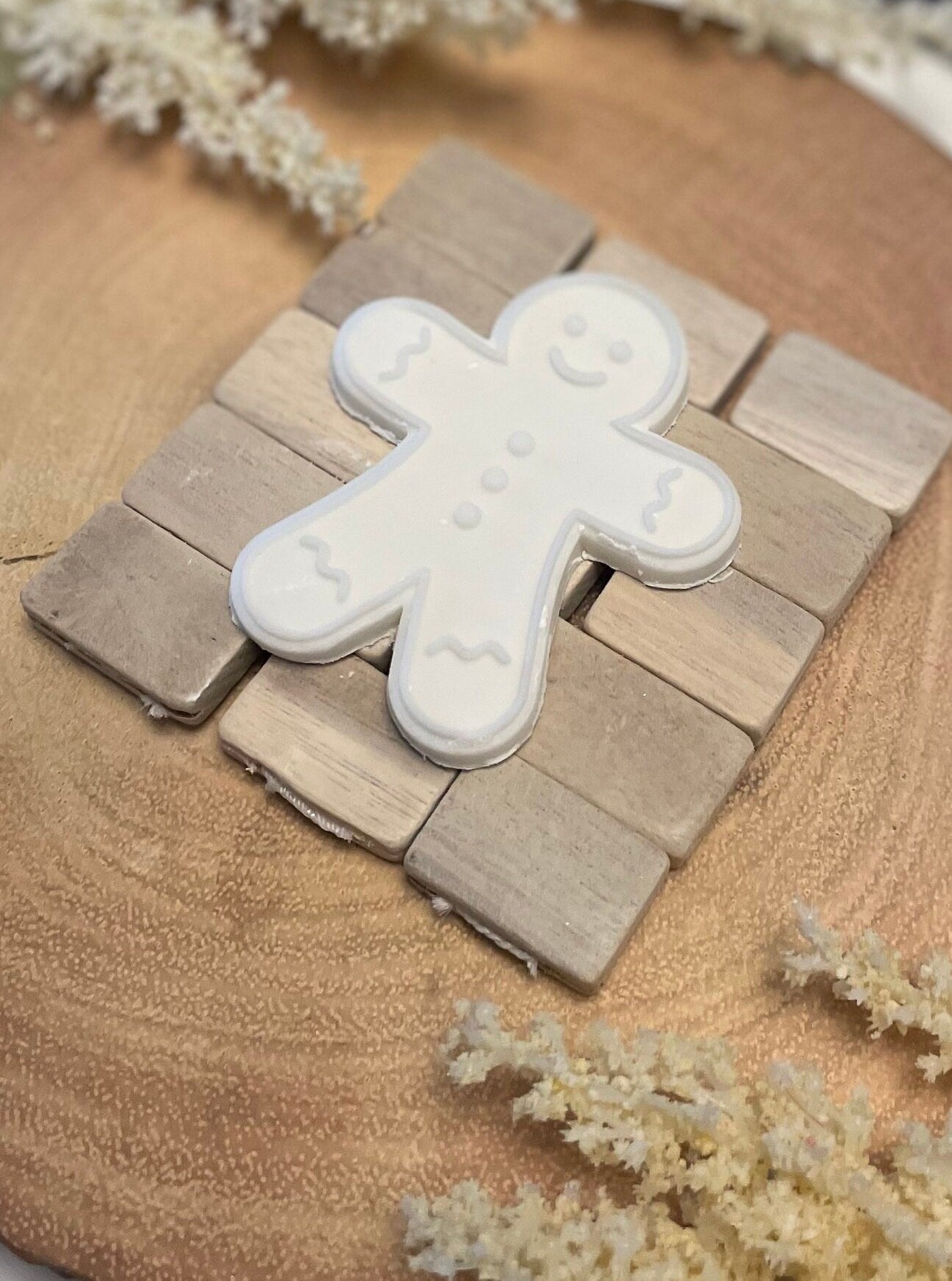 Gingerbread Man | Debosser / Embosser And Cutter Set
