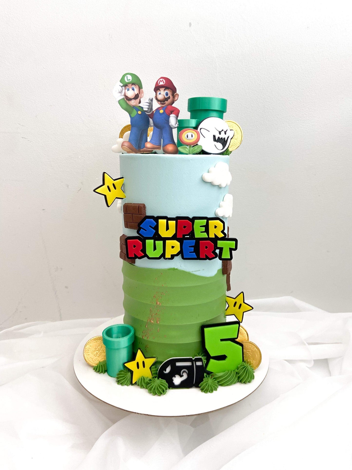 Super Acrylic name and age charm.  3d green pipes. Acrylic topper and star set.
