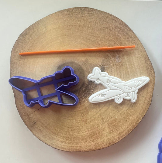 Aeroplane stamp and cutter set. Paint your own cookie stamps.