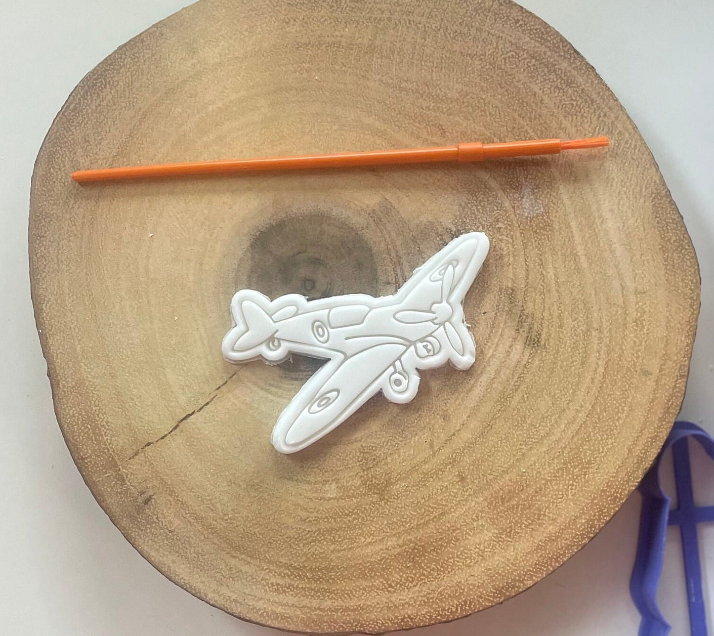 Soldier stamp and cutter set. Paint your own cookie stamps.