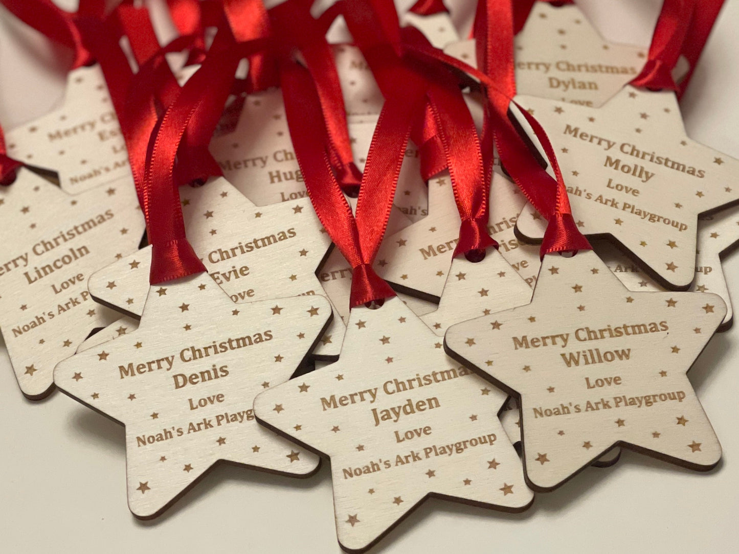 Teacher Christmas gifts for children. Personalised Tree decoration. Gift tag.