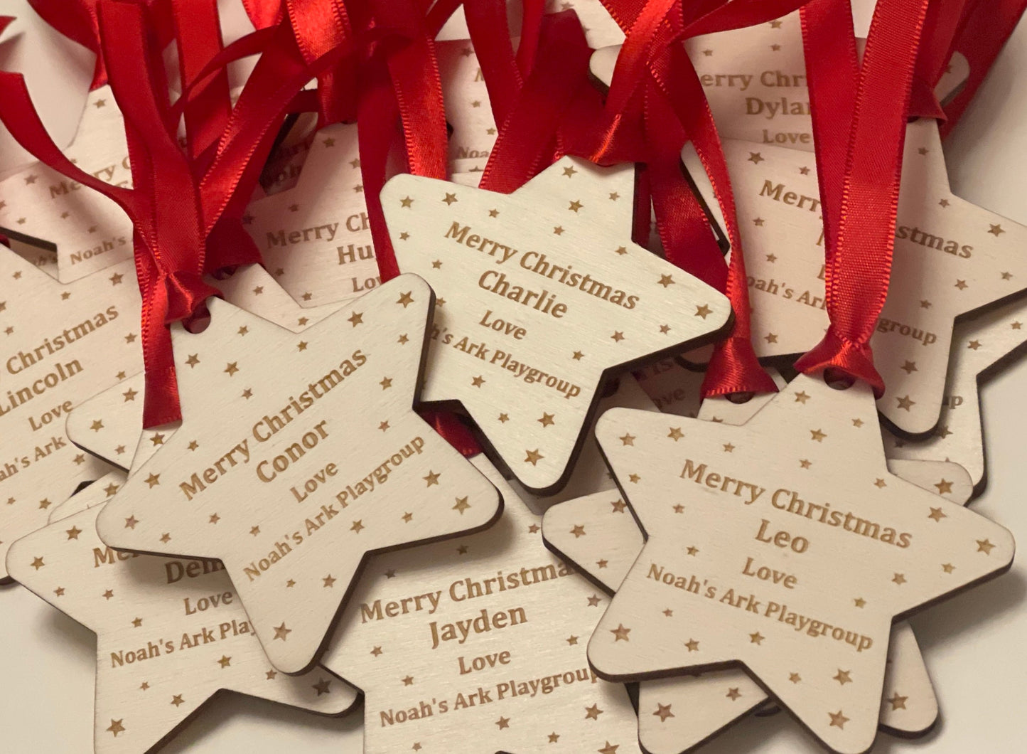 Teacher Christmas gifts for children. Personalised Tree decoration. Gift tag.