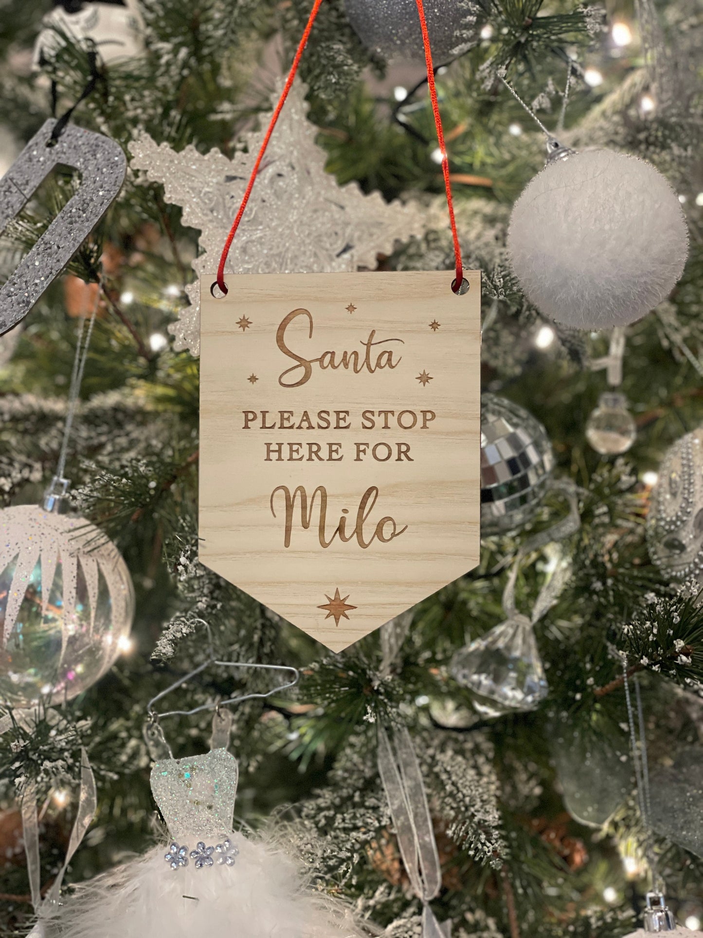 Santa Stop Here personalised signs. Door / bed post hanging signs for kids.