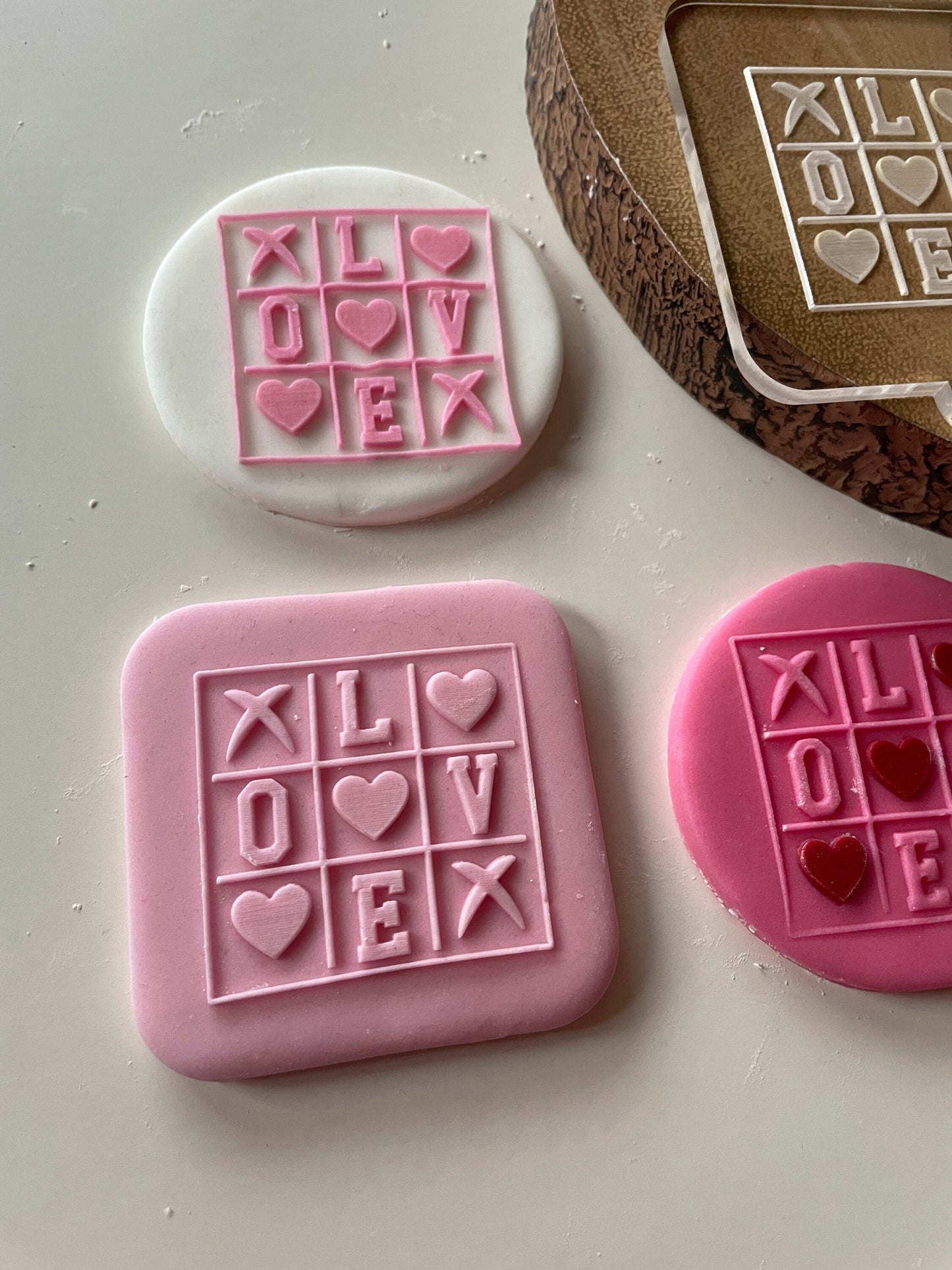 Game Of Love XO | Debosser / Embosser