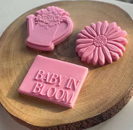 Baby In Bloom | Debosser / Embosser And Cutter Set
