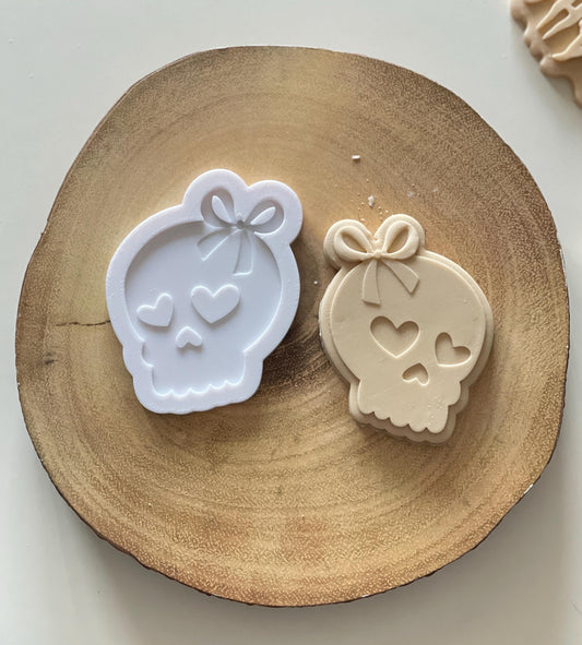 Skull With Bow | Debosser And Cutter Set.