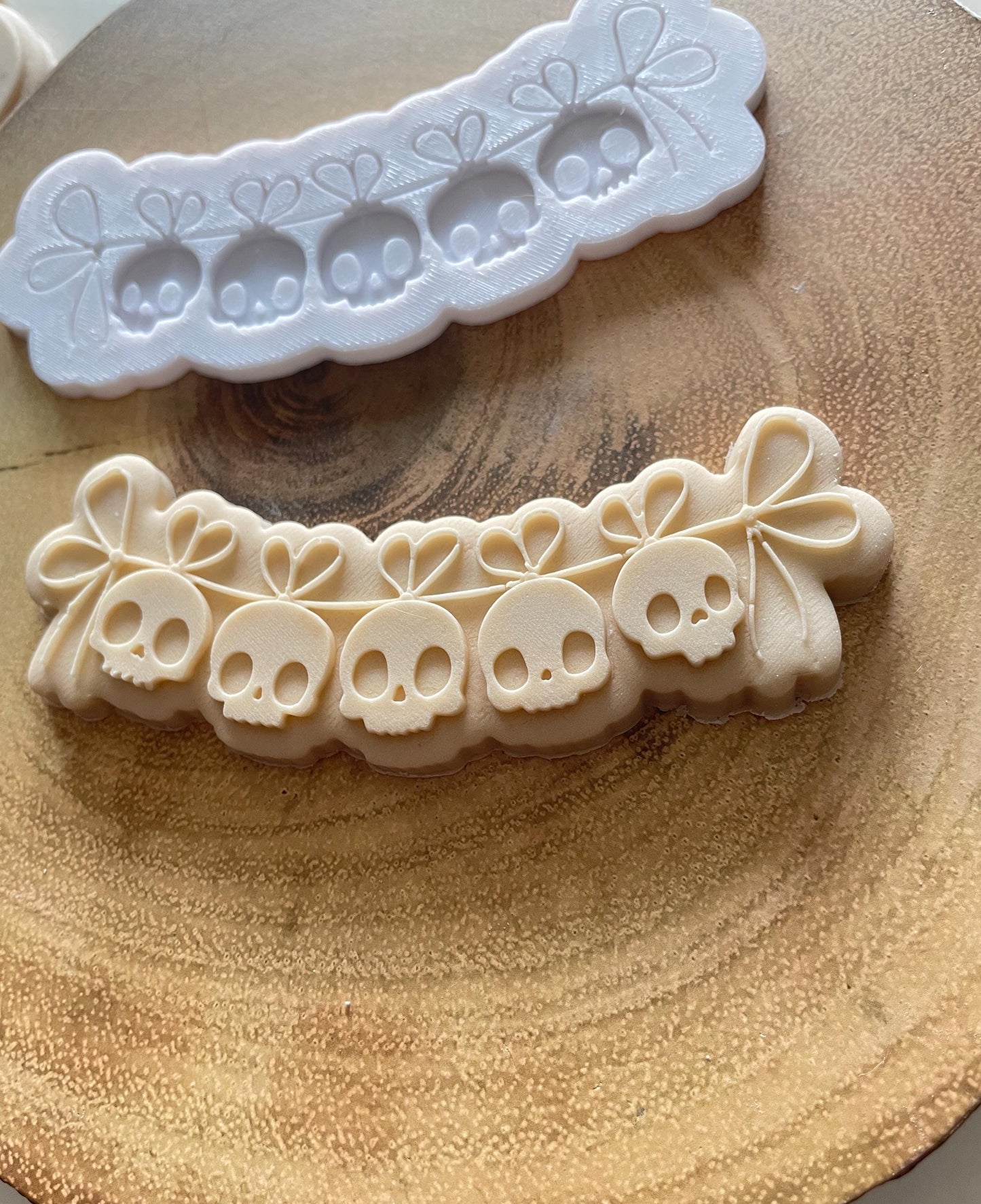 Skull banner / bunting | Debosser and cutter Set