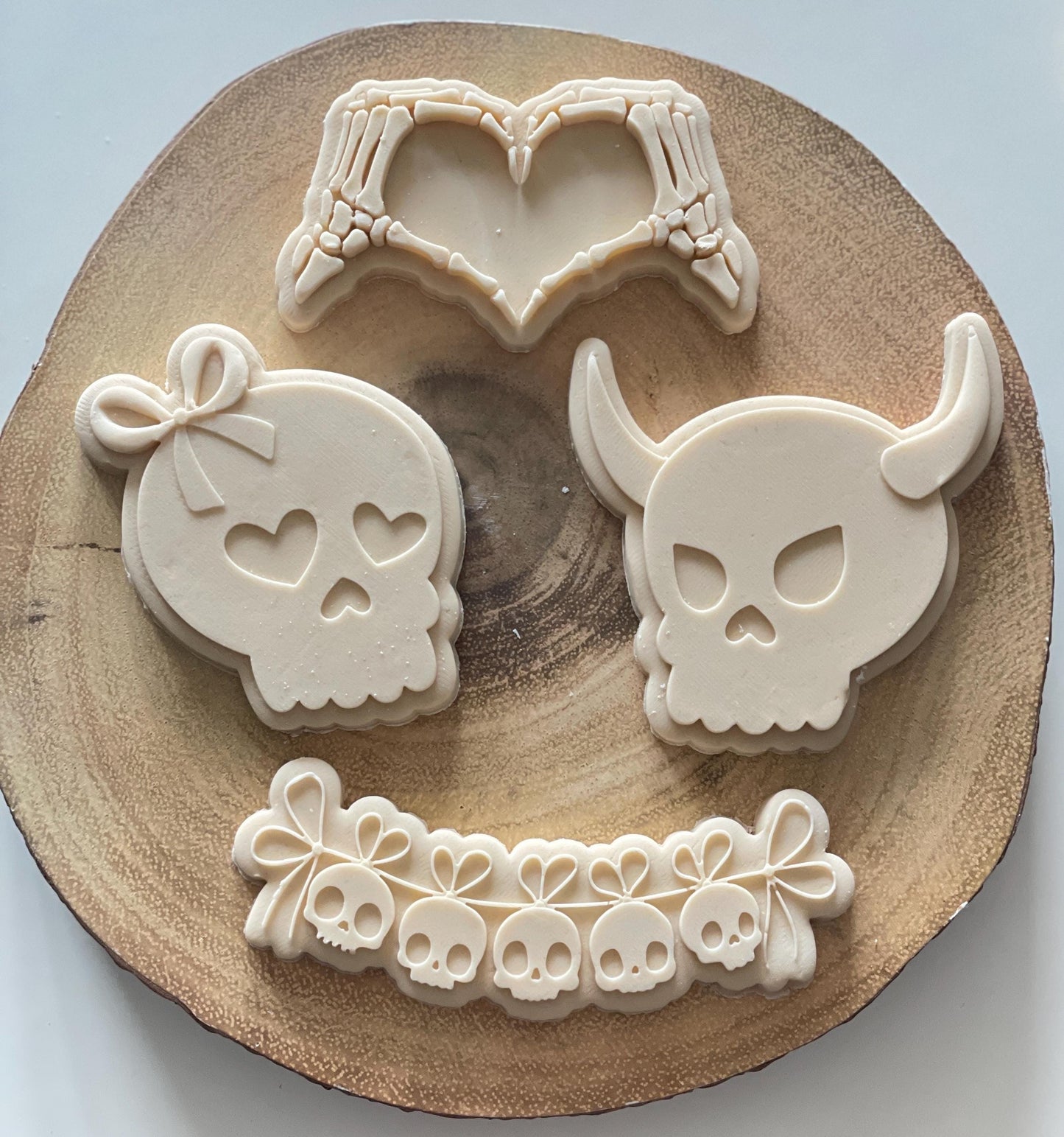 Skull banner / bunting | Debosser and cutter Set